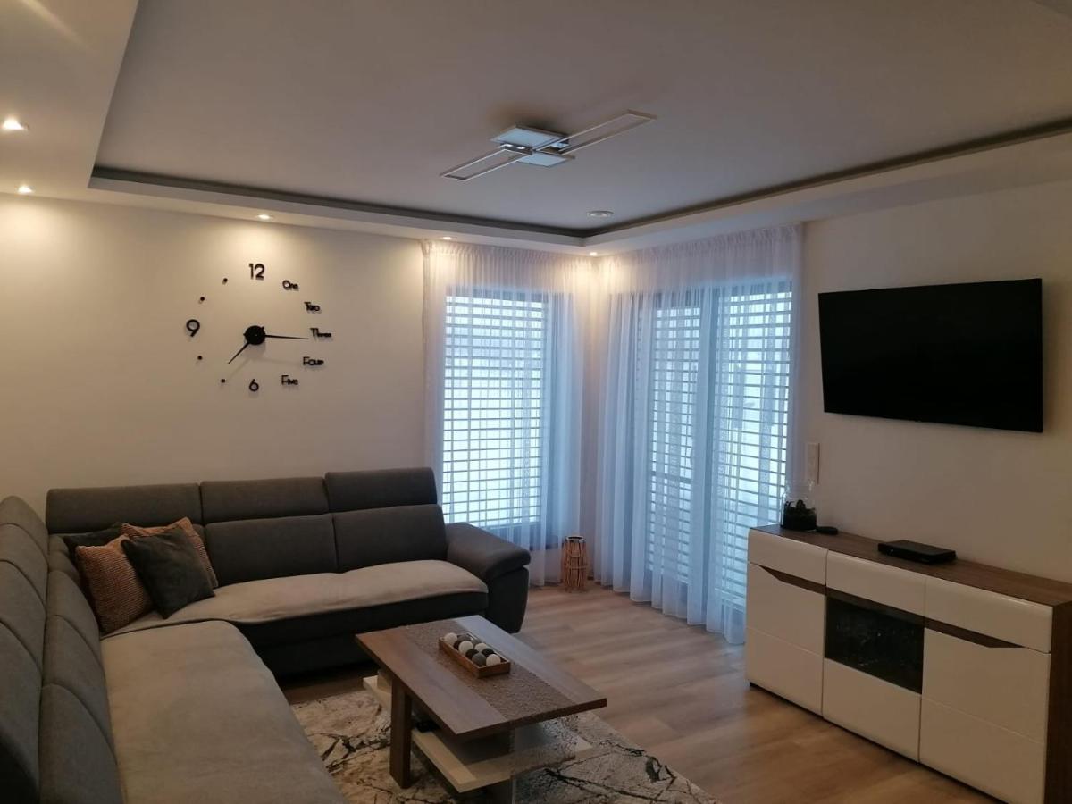 Villa Alex Veľka Lomnica Bagian luar foto
